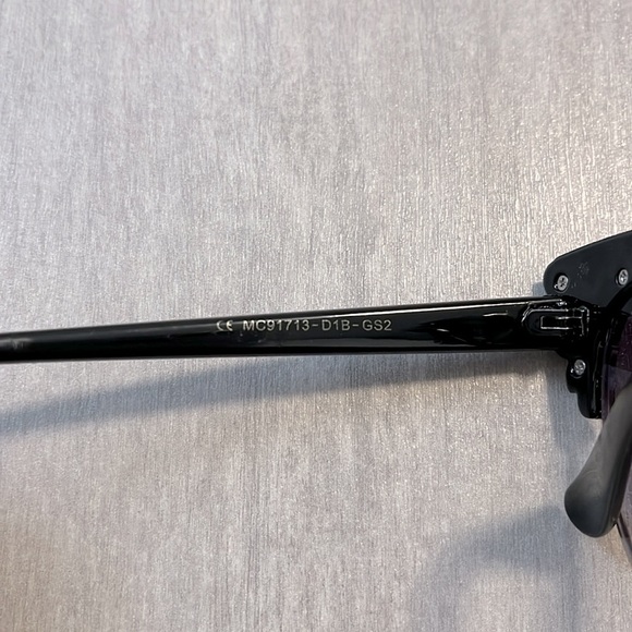 Cat Eye Sunglasses Crystal Detail - Picture 7 of 7